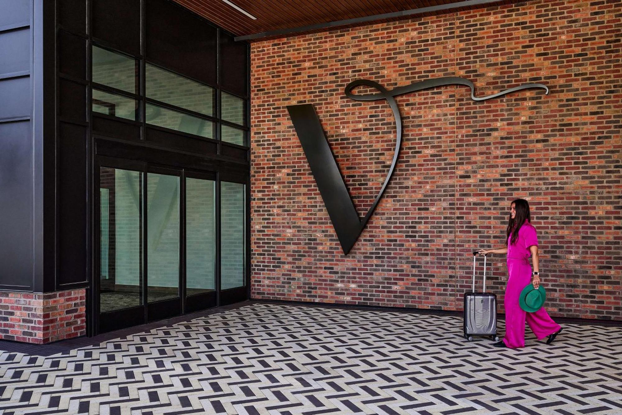 Lively Hotel On Oak Oklahoma City, Tapestry By Hilton Exterior photo