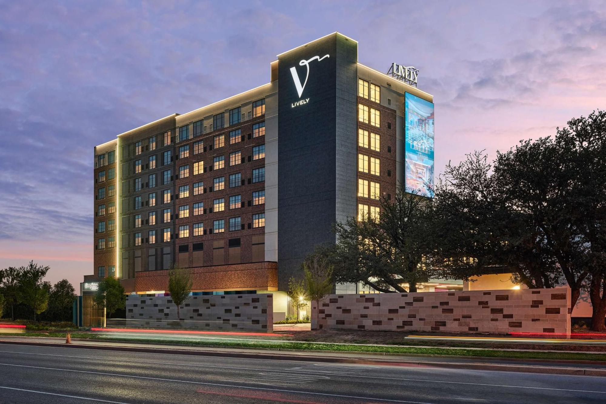 Lively Hotel On Oak Oklahoma City, Tapestry By Hilton Exterior photo